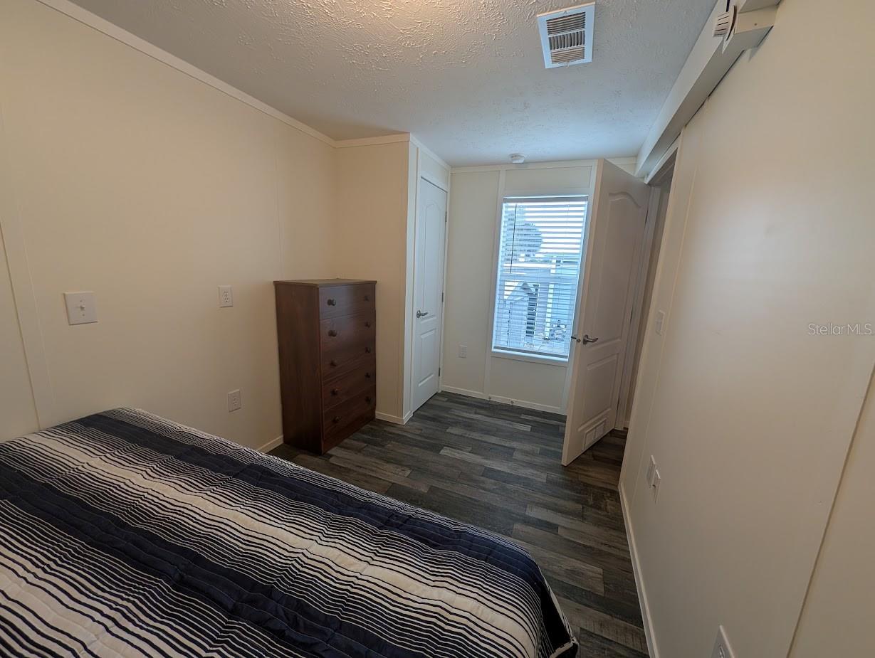 5700 HOLIDAY PARK BLVD — photo 25