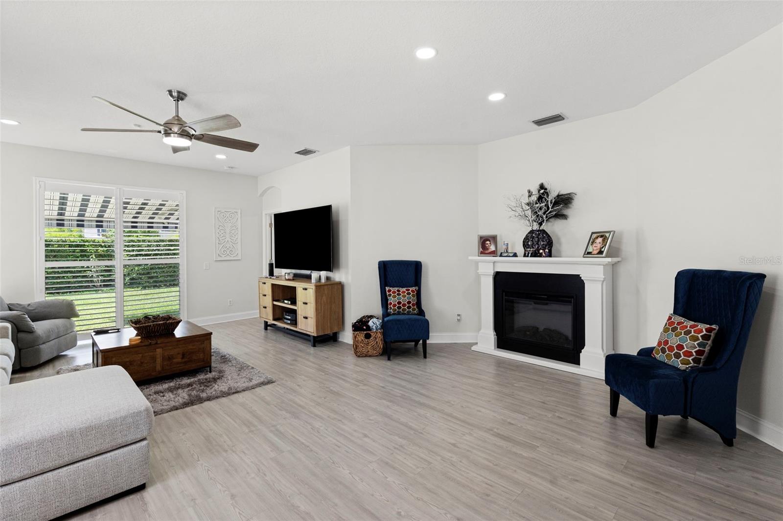 10818 ASHFORD OAKS DR — photo 12