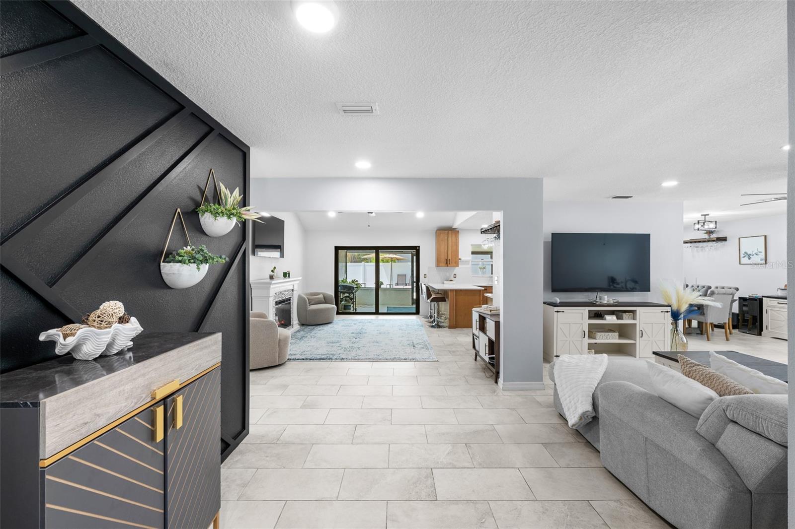 14018 CASCADE LN — photo 3