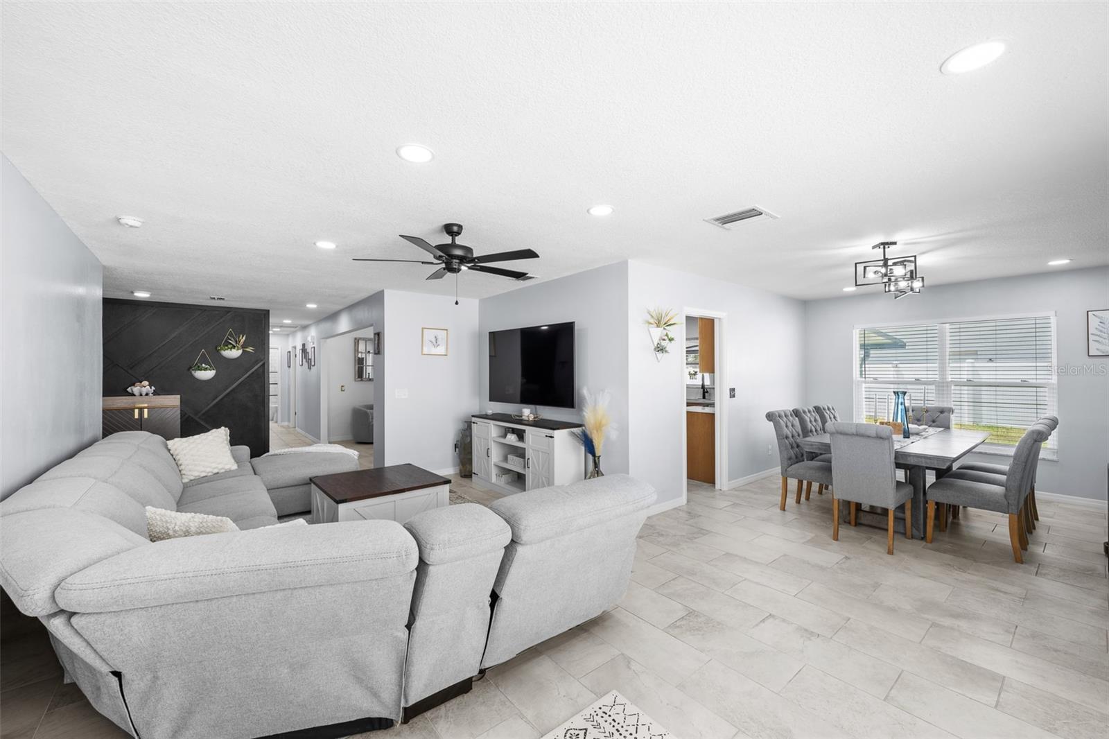 14018 CASCADE LN — photo 9