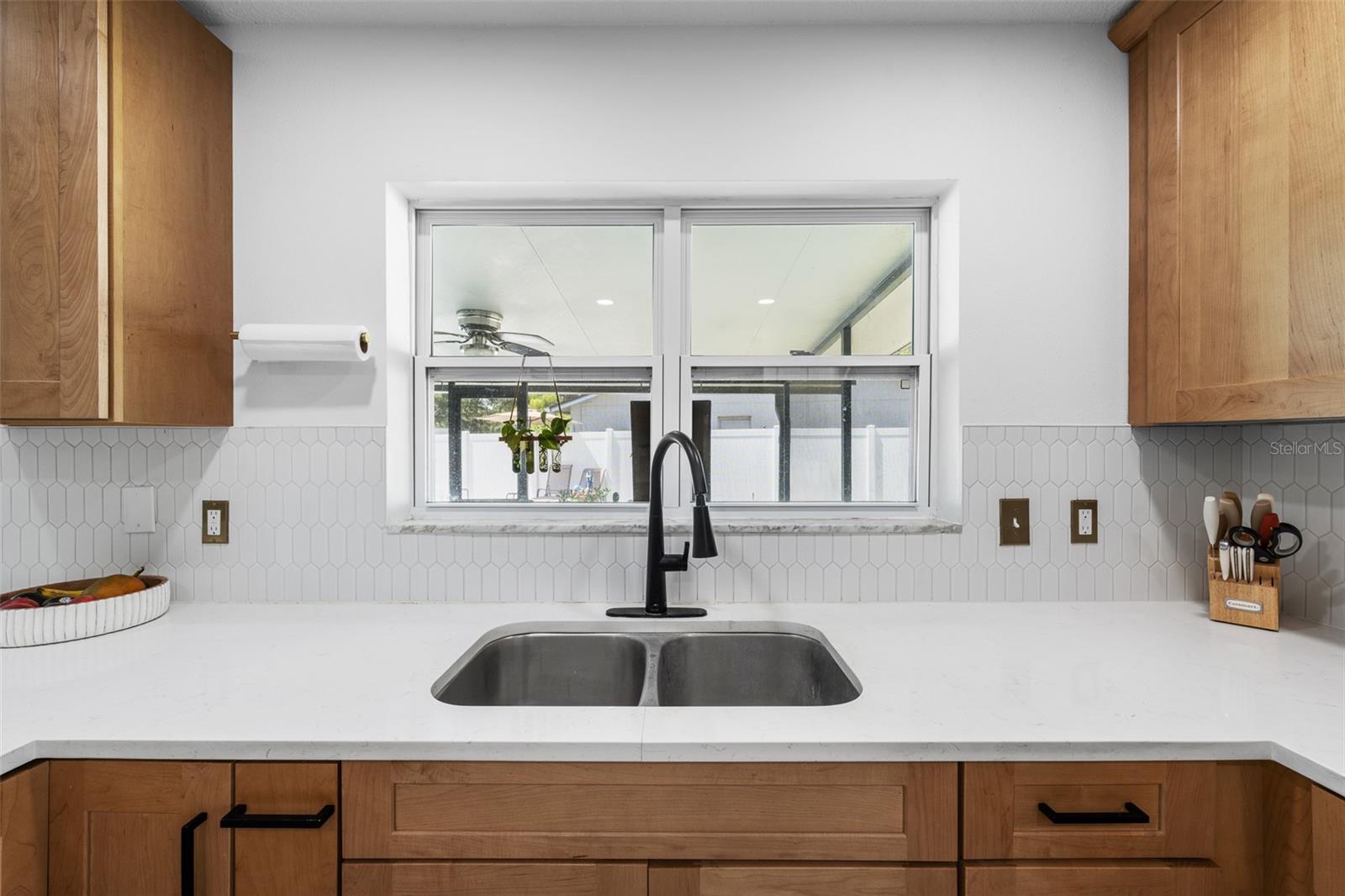 14018 CASCADE LN — photo 15
