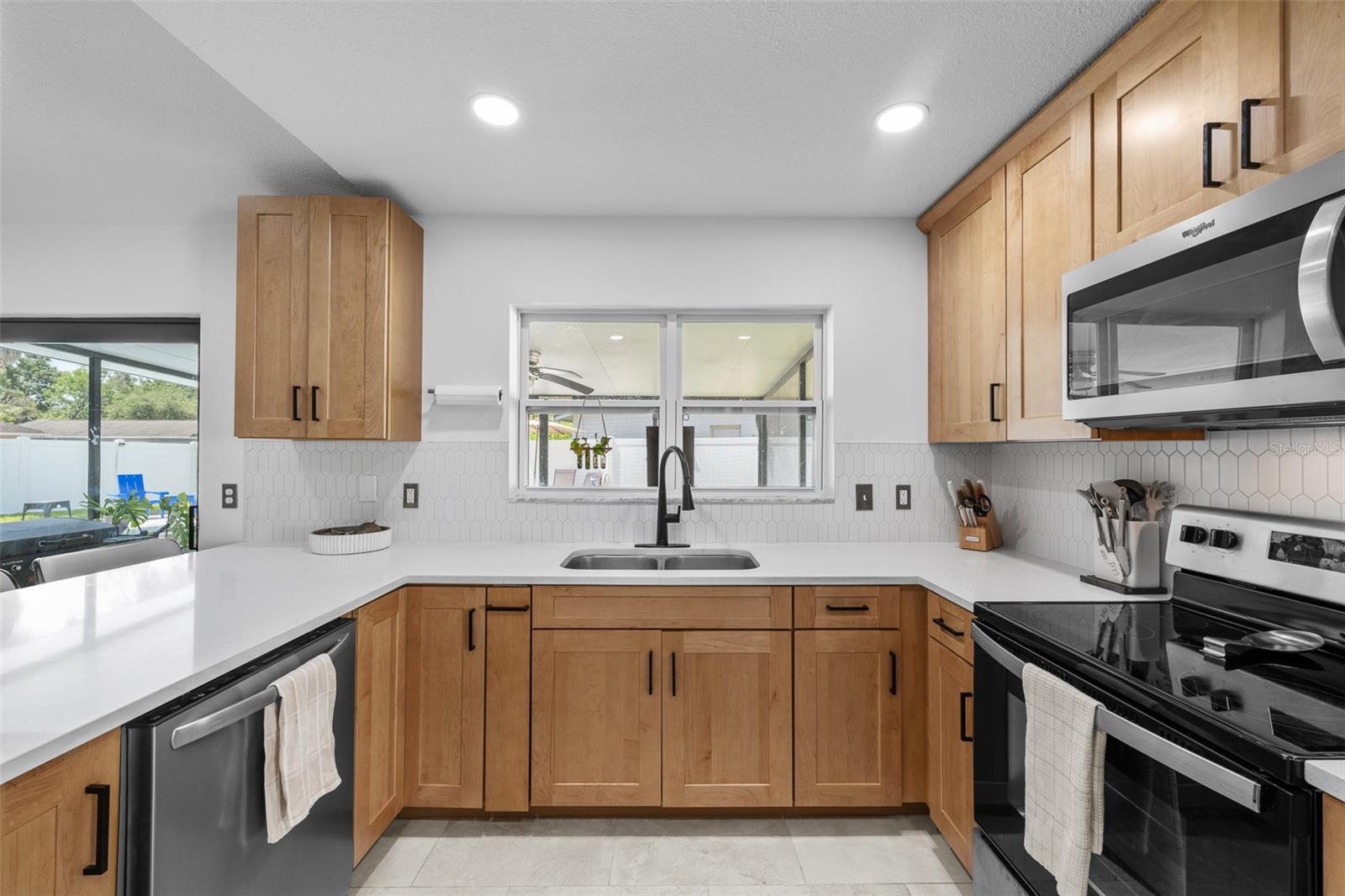 14018 CASCADE LN — photo 14