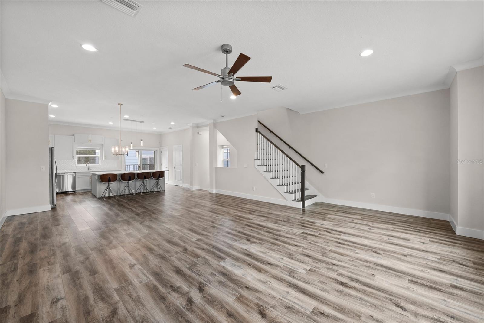 3122 W AZEELE ST #3 — photo 16