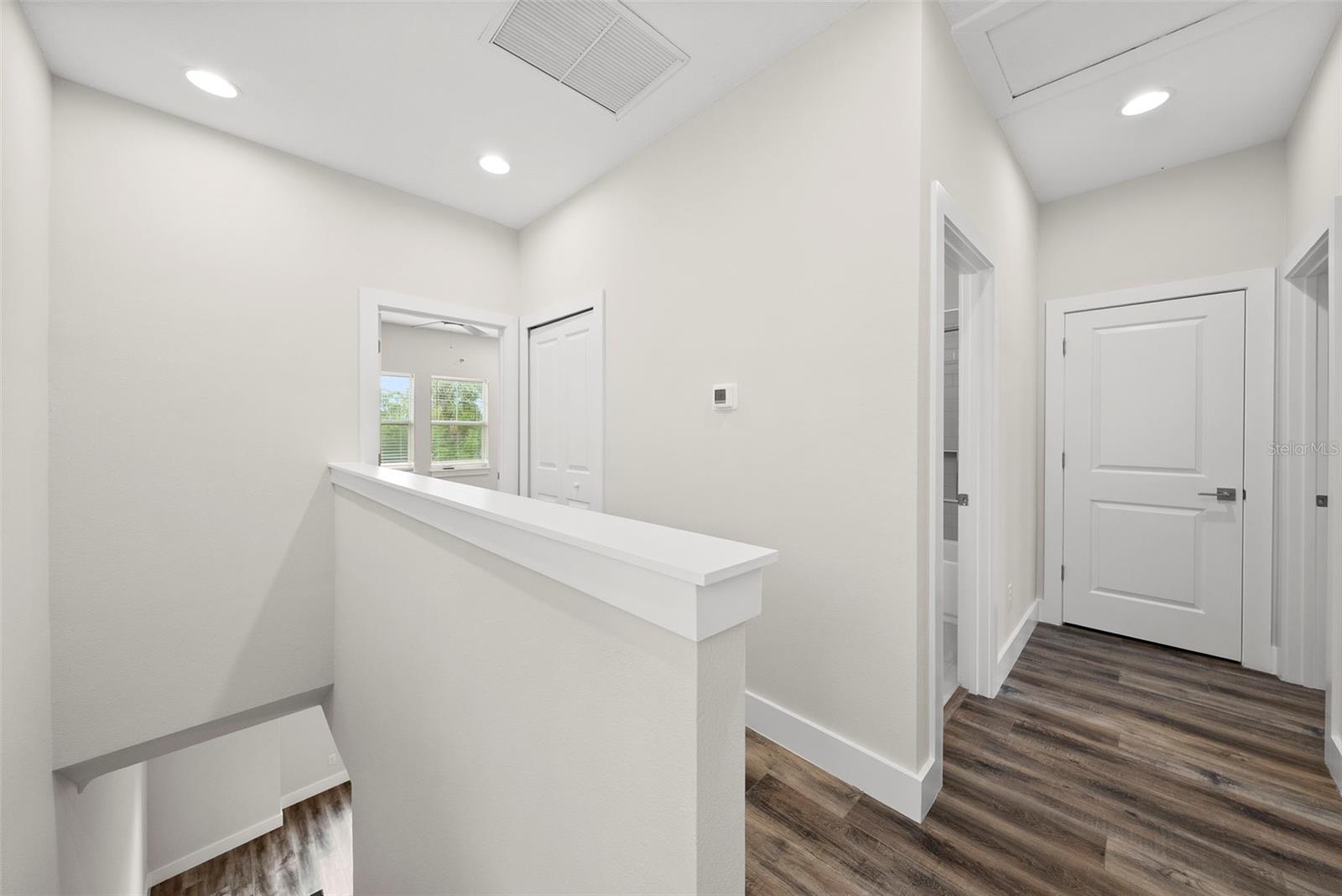 3122 W AZEELE ST #3 — photo 22
