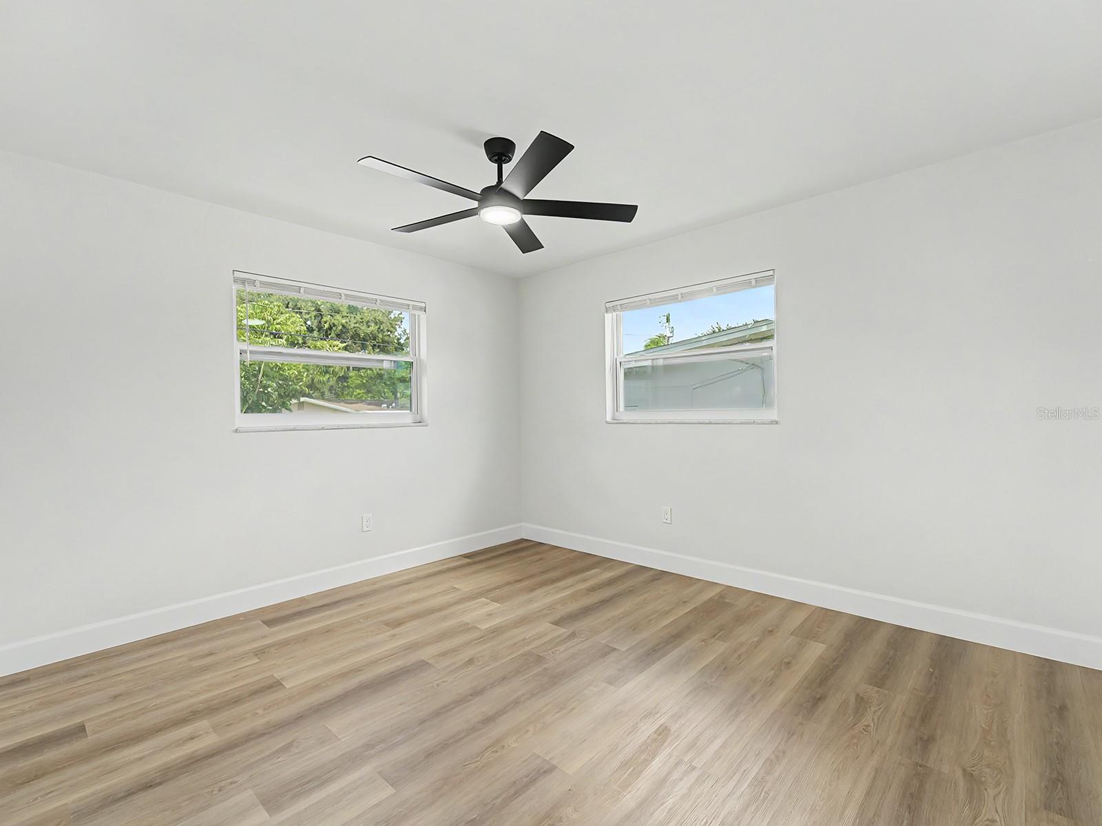 1354 ROSERY RD NE — photo 18