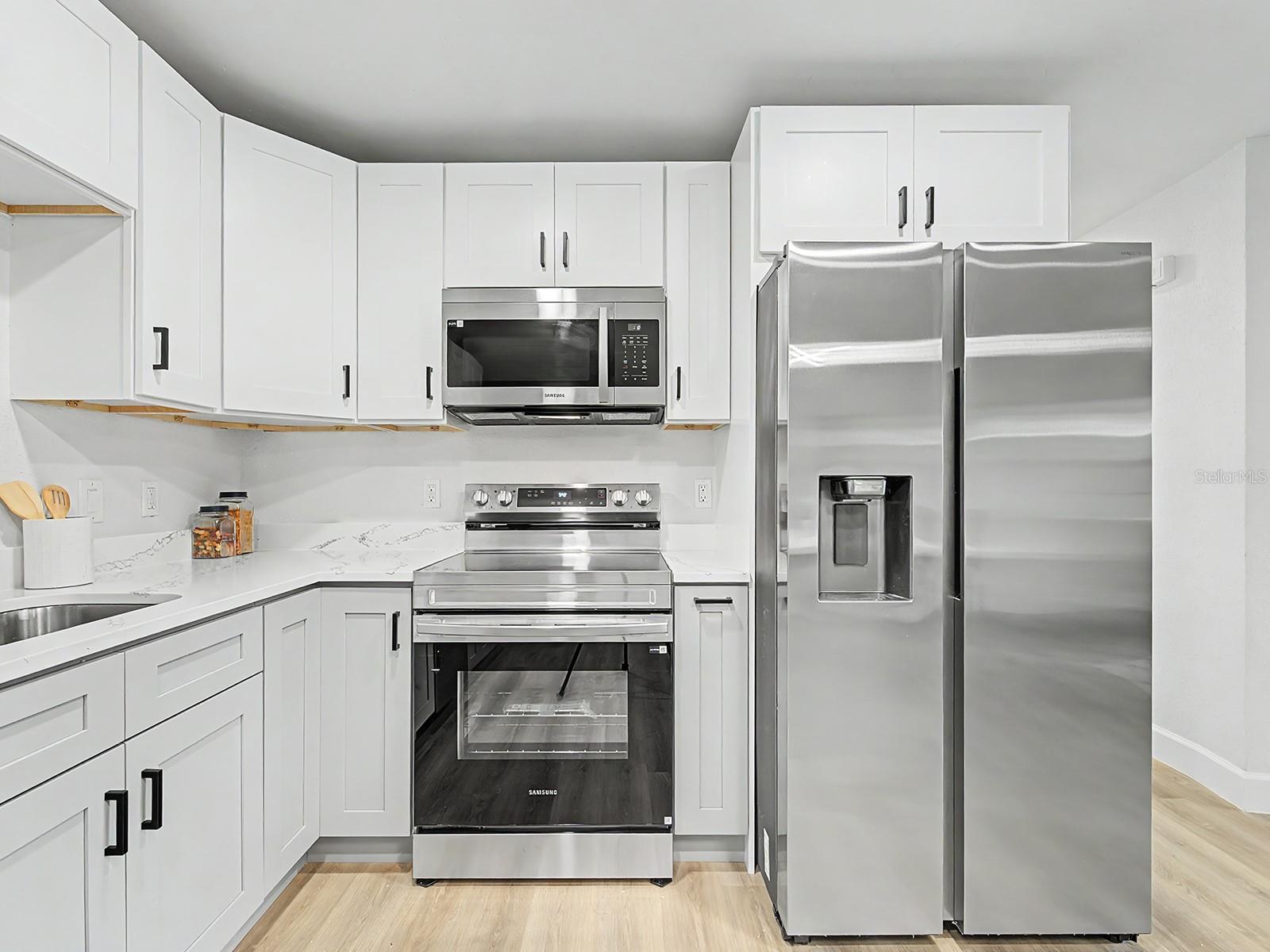 1354 ROSERY RD NE — photo 8
