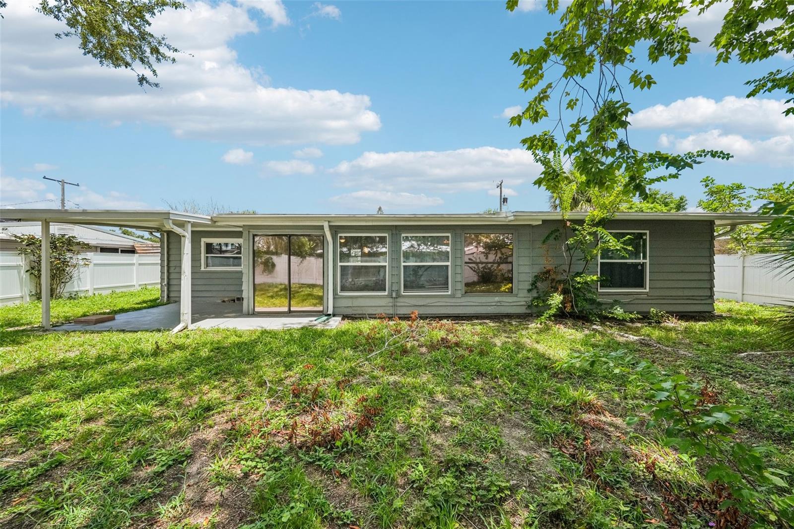520 FAIRFAX LN — photo 19