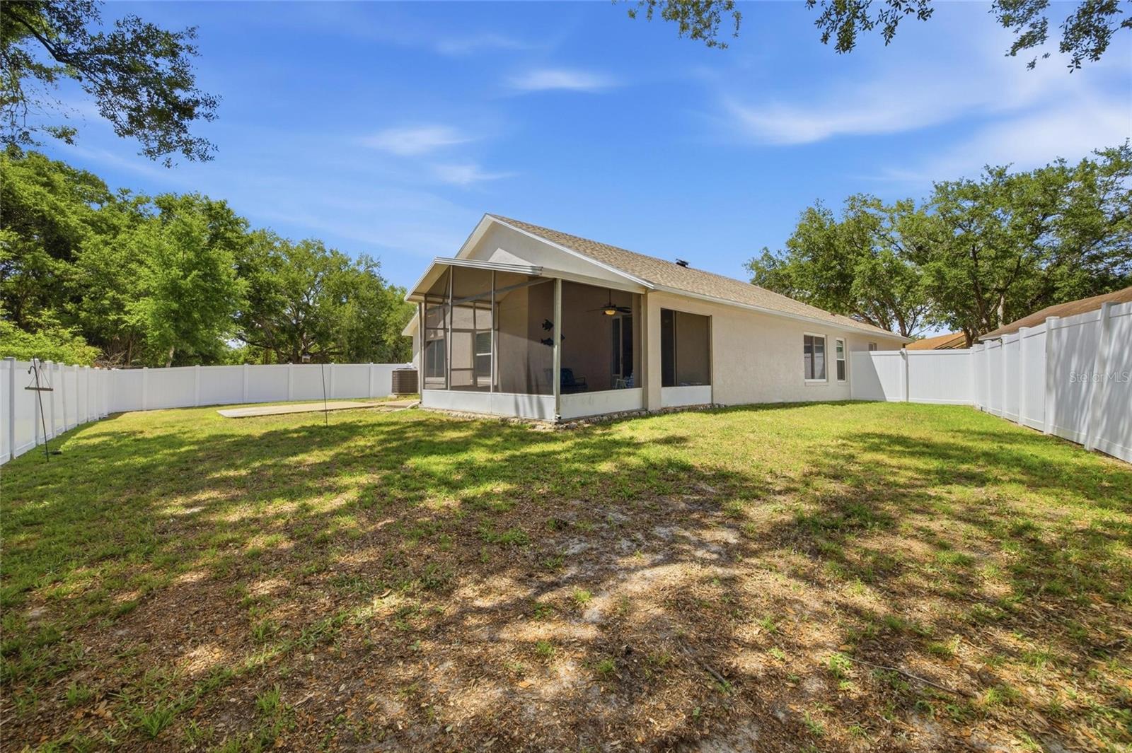 7113 COLONY POINTE DR — photo 33