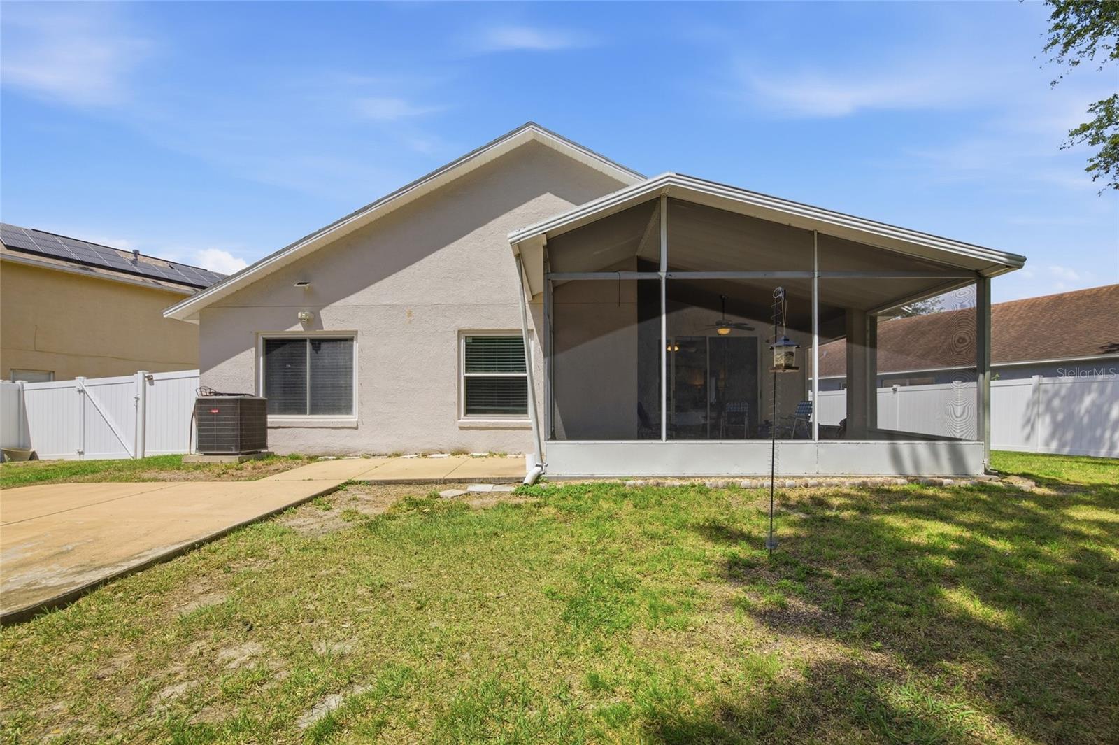7113 COLONY POINTE DR — photo 34