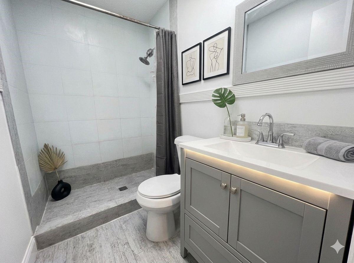 7438 LAKE FOREST CIR — photo 11
