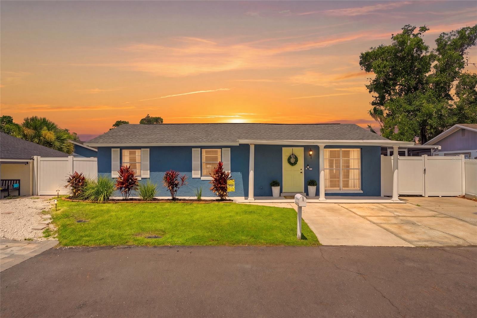8704 MARLIN CT — photo 32