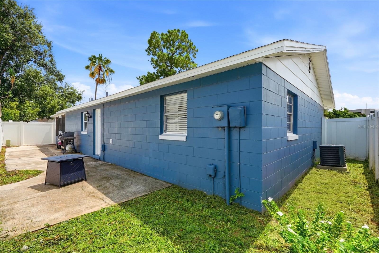 8704 MARLIN CT — photo 30