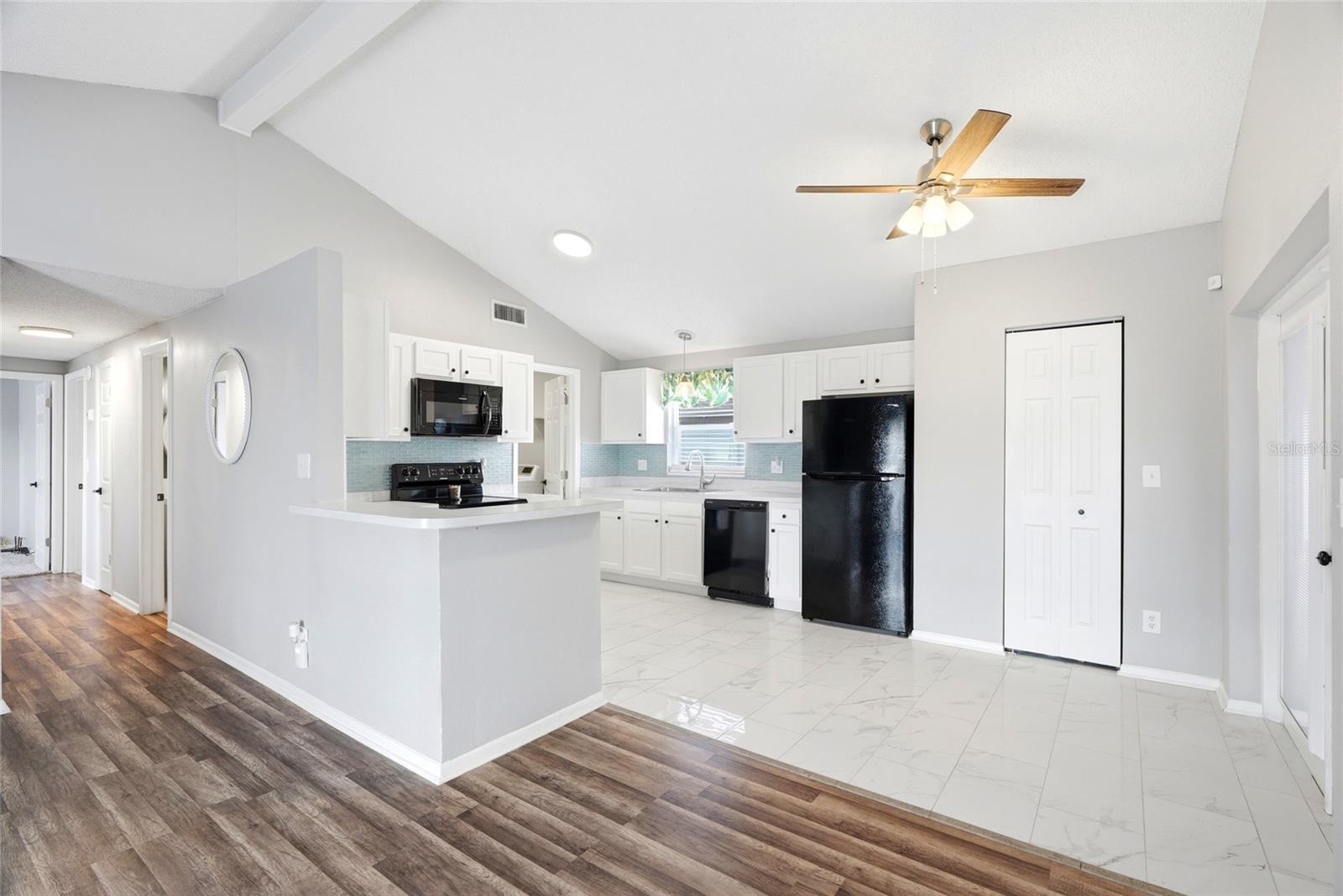 8704 MARLIN CT — photo 8