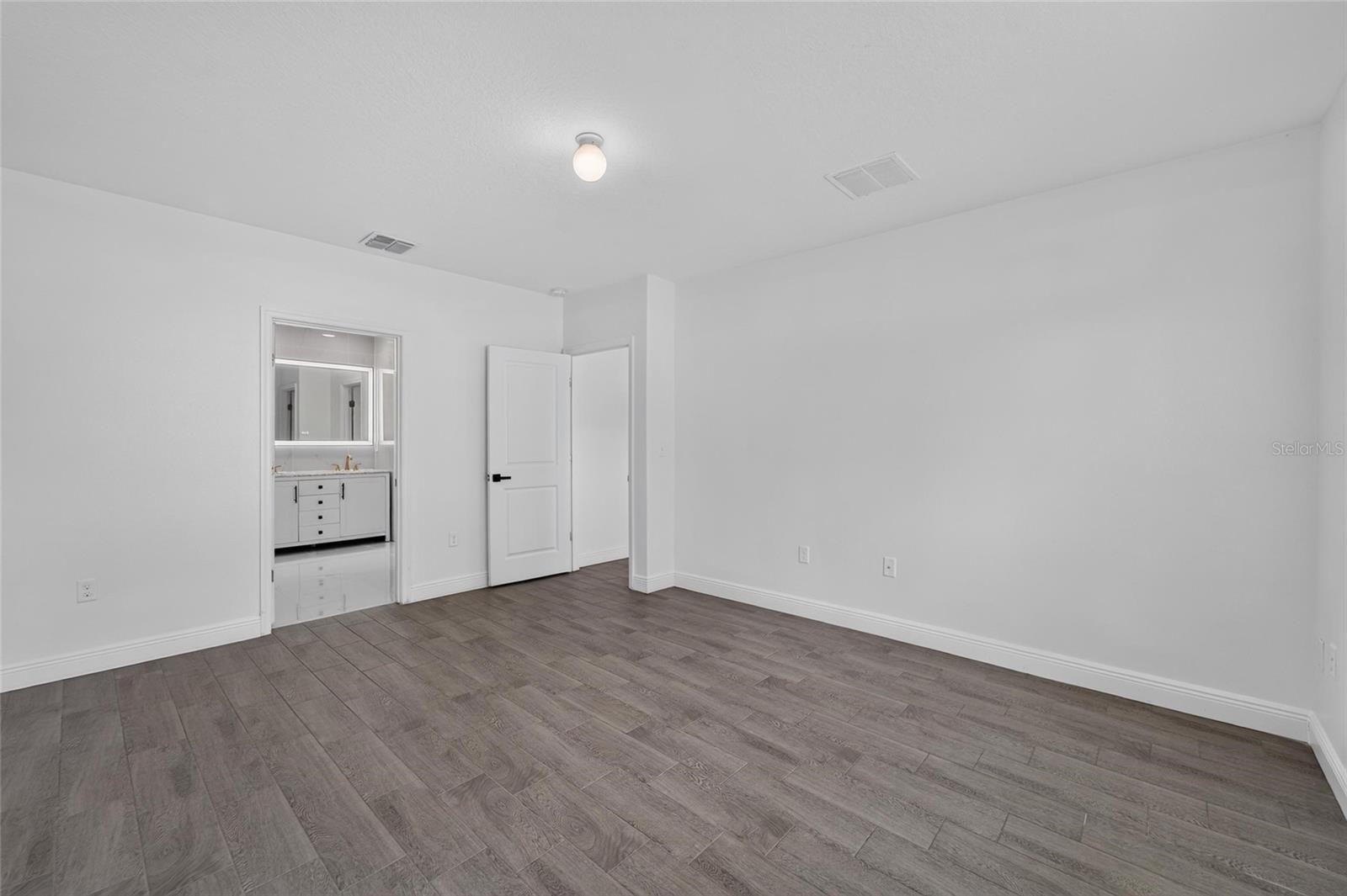 9637 TRONCAIS CIR — photo 18