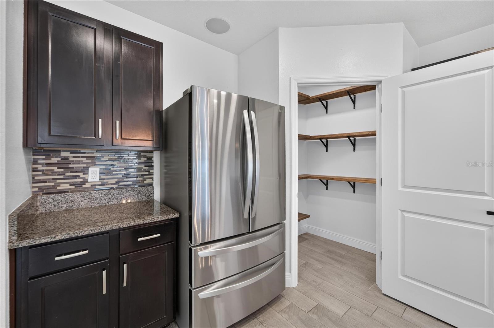 9637 TRONCAIS CIR — photo 11