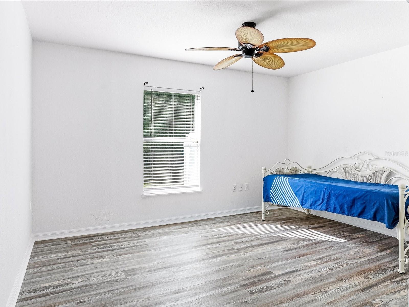 3002 MONCRIEF AVE — photo 22