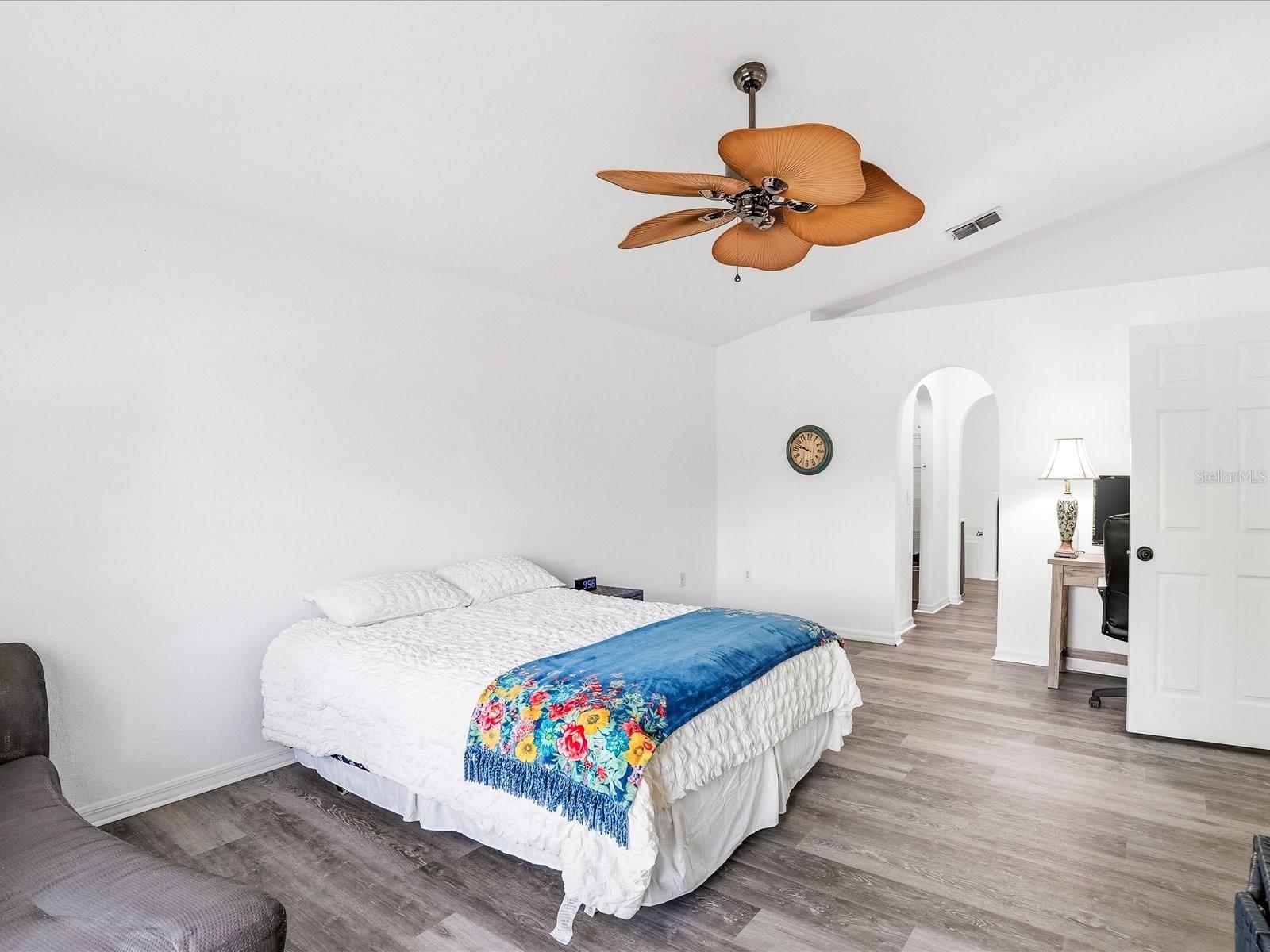 3002 MONCRIEF AVE — photo 16