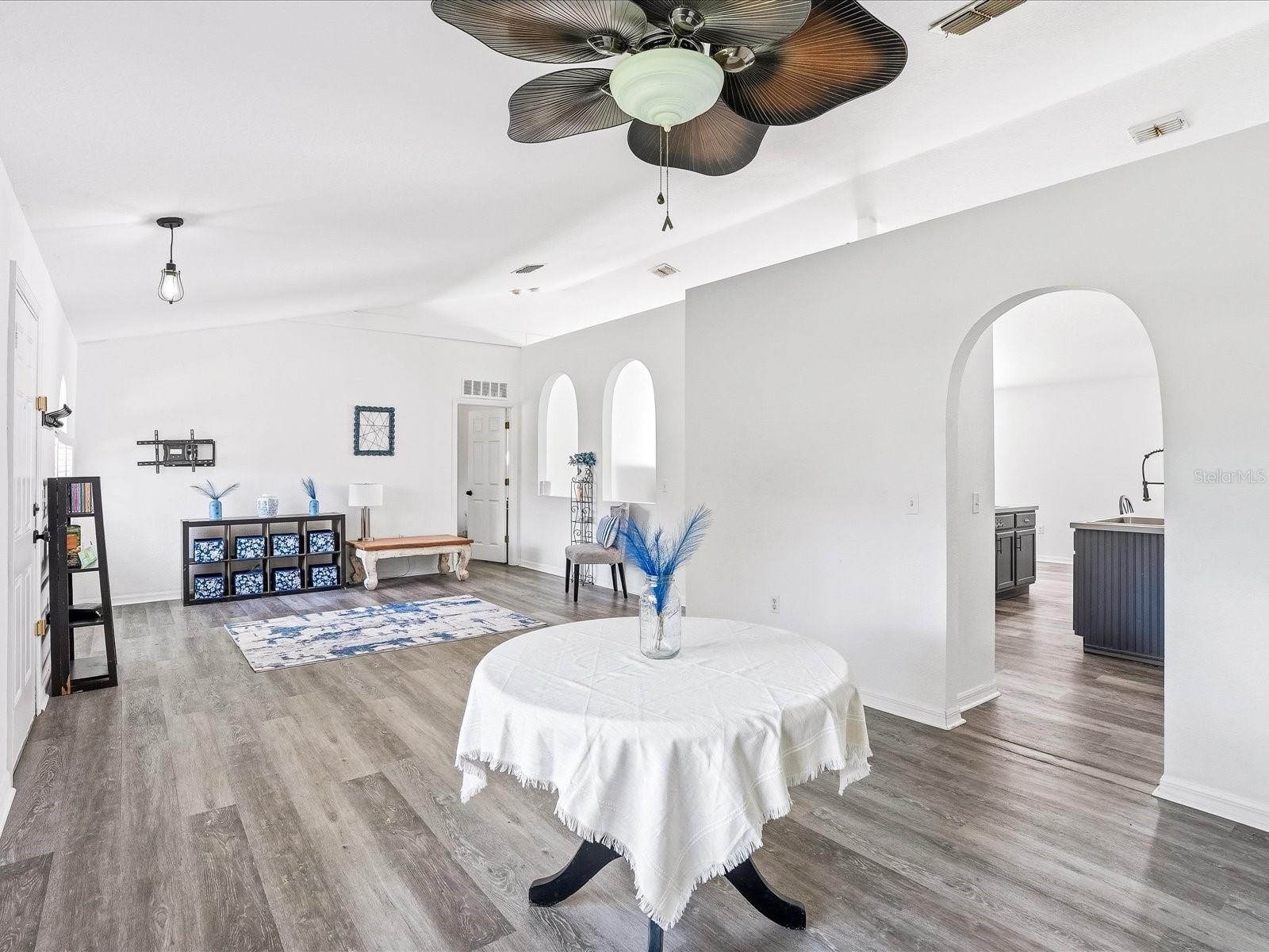 3002 MONCRIEF AVE — photo 11