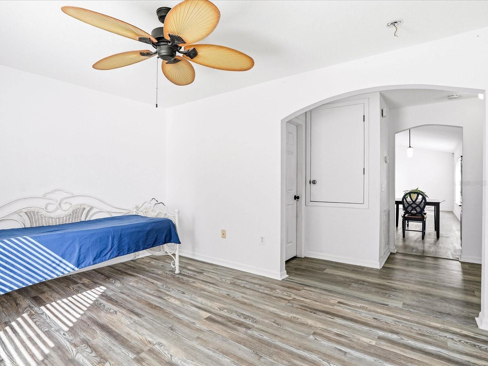 3002 MONCRIEF AVE — photo 21