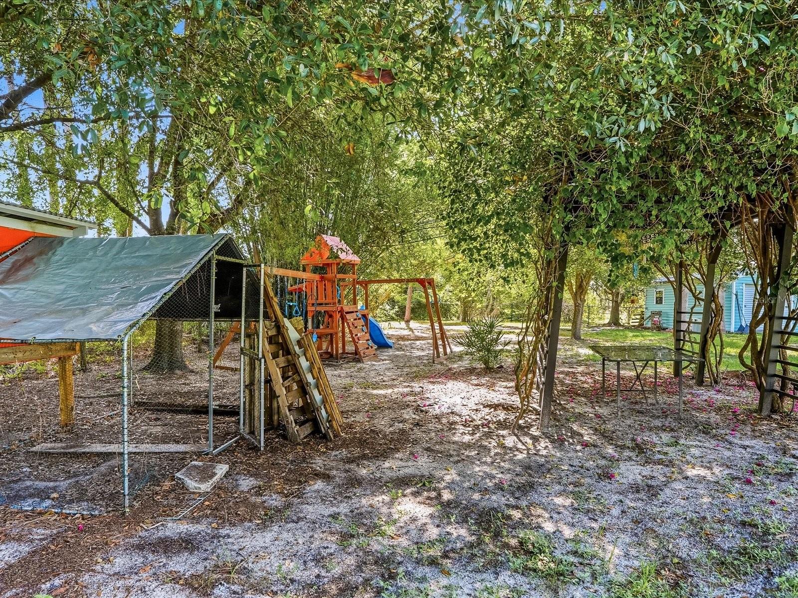 3002 MONCRIEF AVE — photo 41