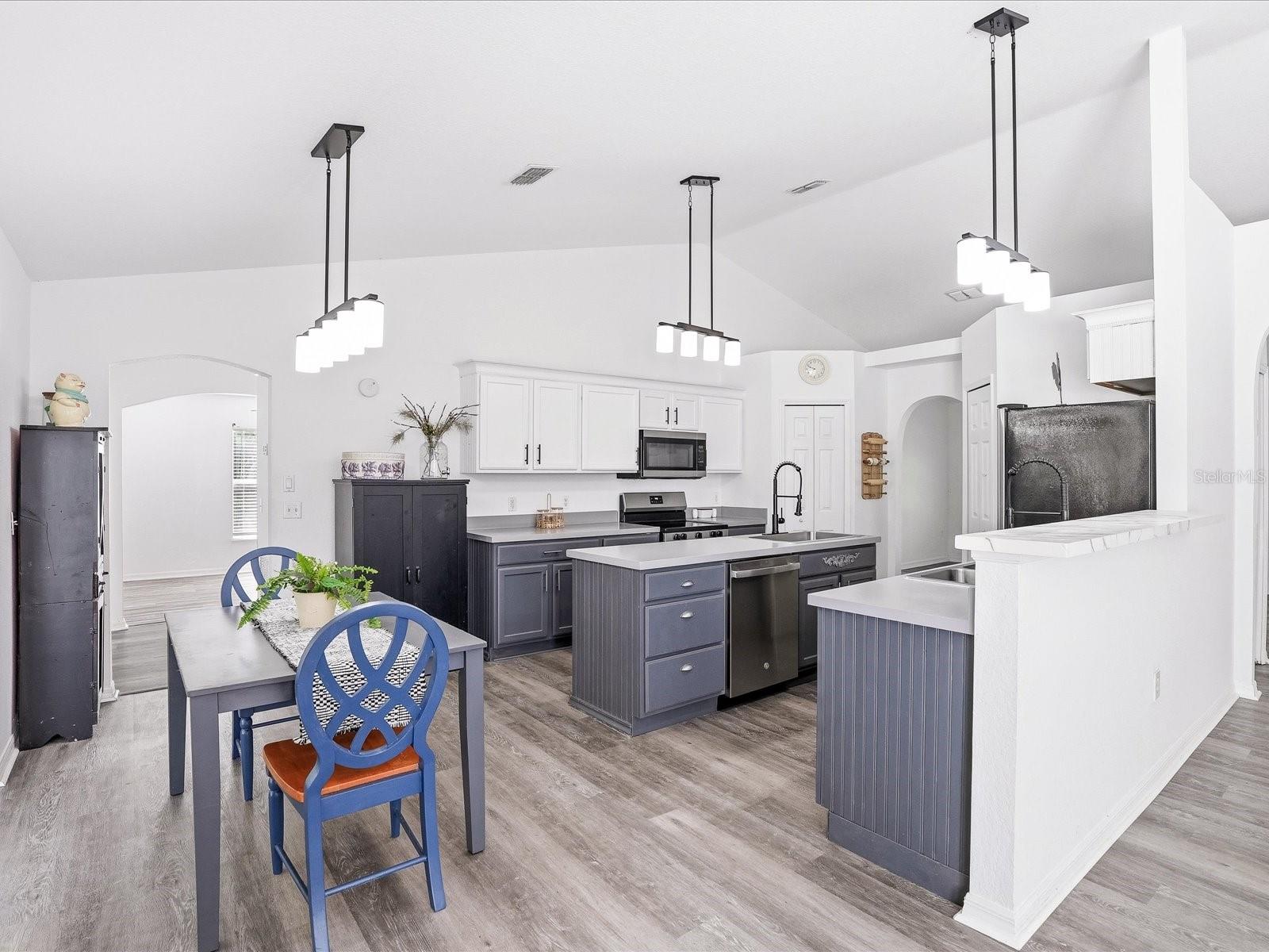3002 MONCRIEF AVE — photo 6