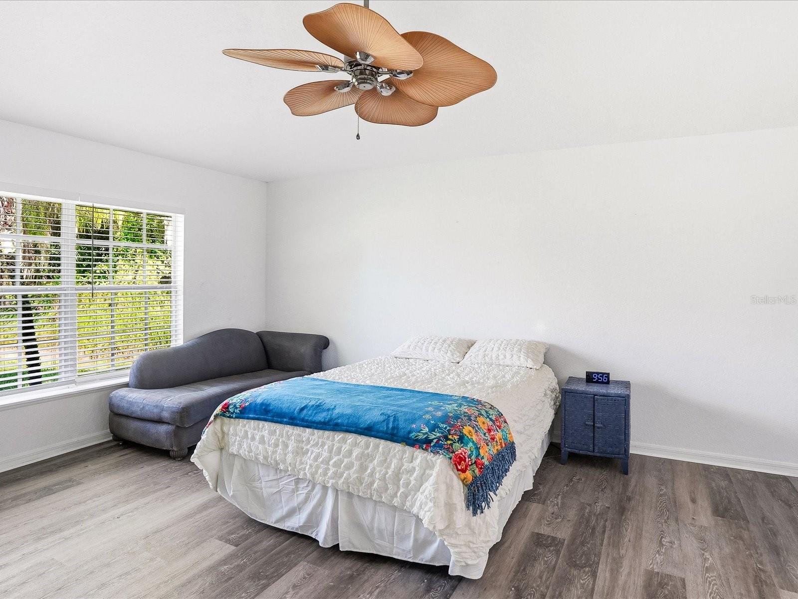 3002 MONCRIEF AVE — photo 17