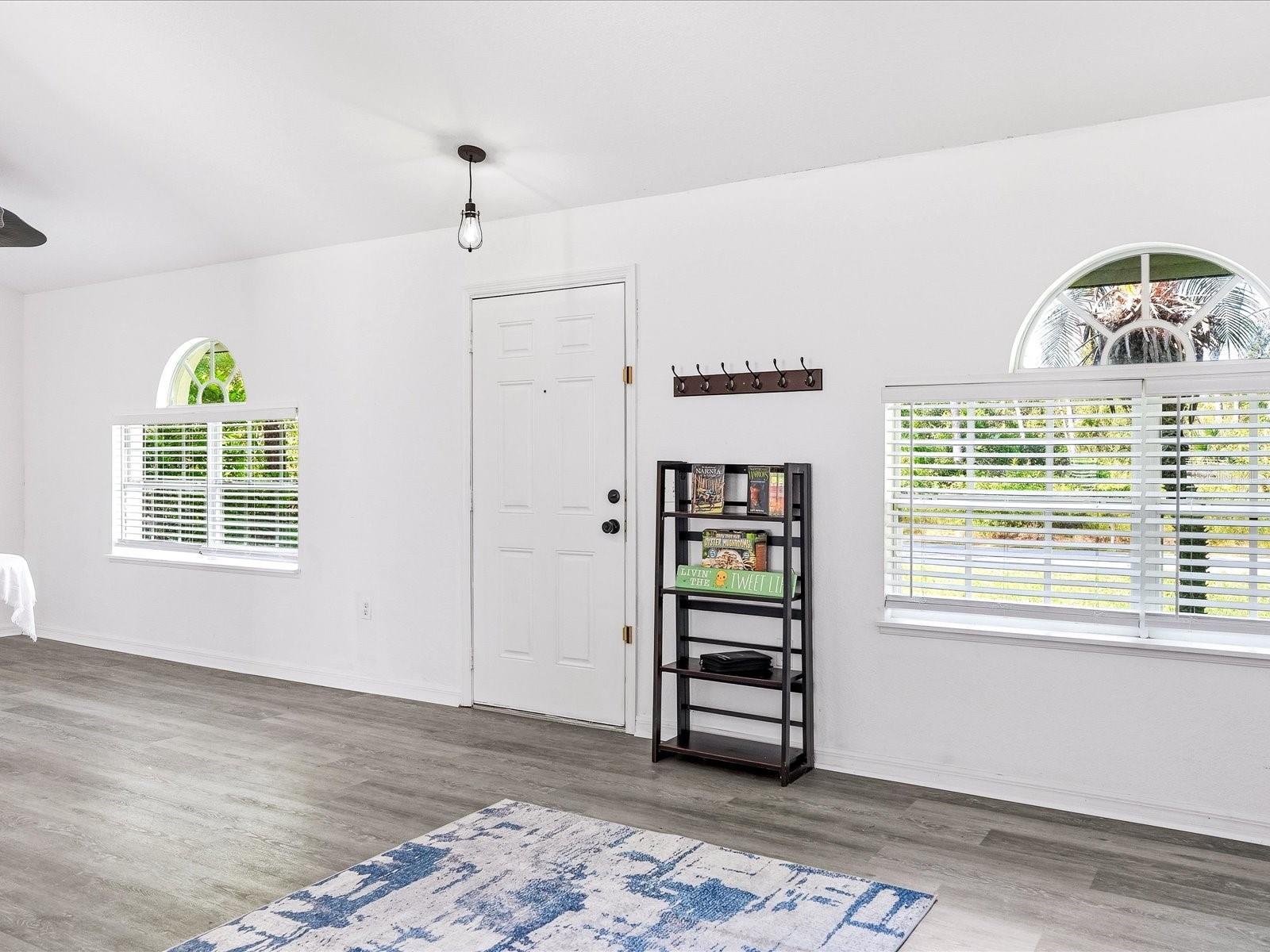 3002 MONCRIEF AVE — photo 14