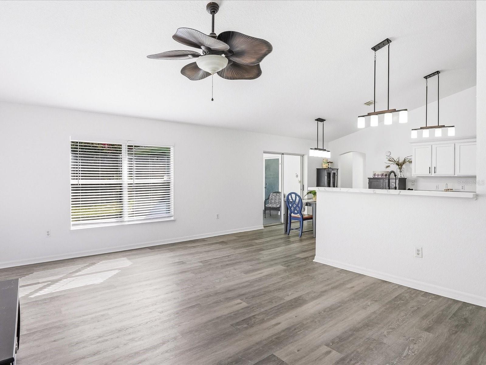 3002 MONCRIEF AVE — photo 8