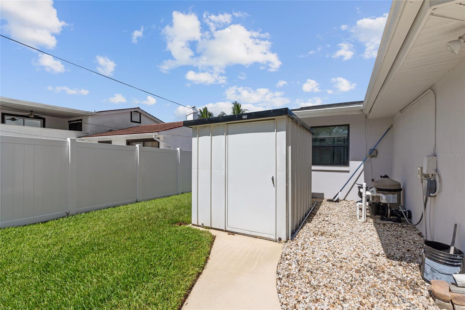 6249 HILLSIDE AVE — photo 37