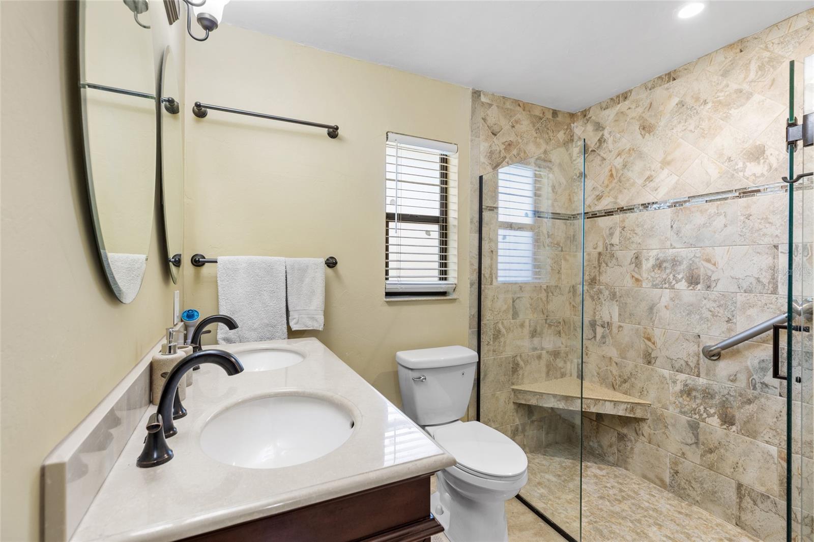 6249 HILLSIDE AVE — photo 12
