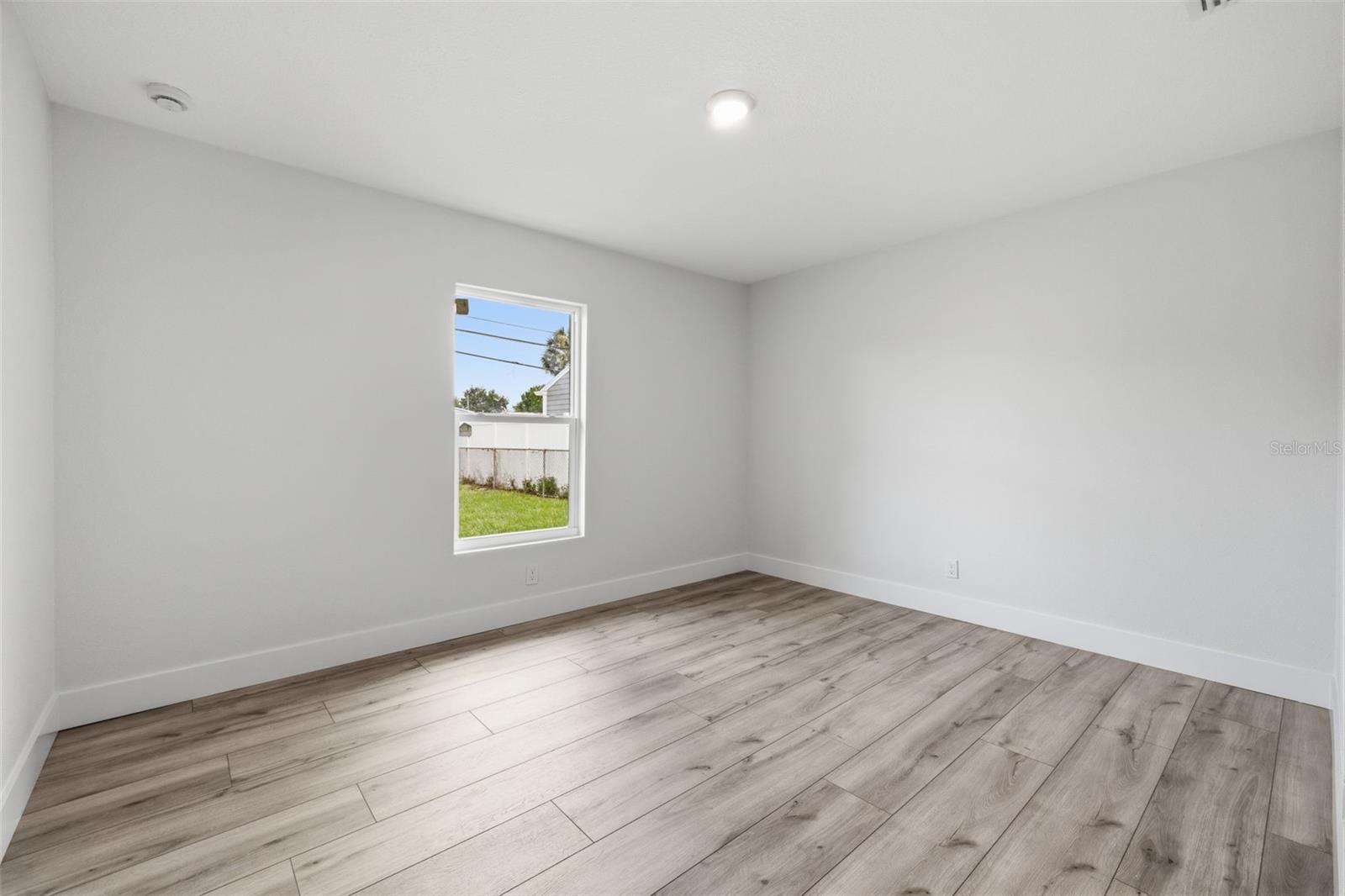 4409 W WYOMING AVE — photo 15