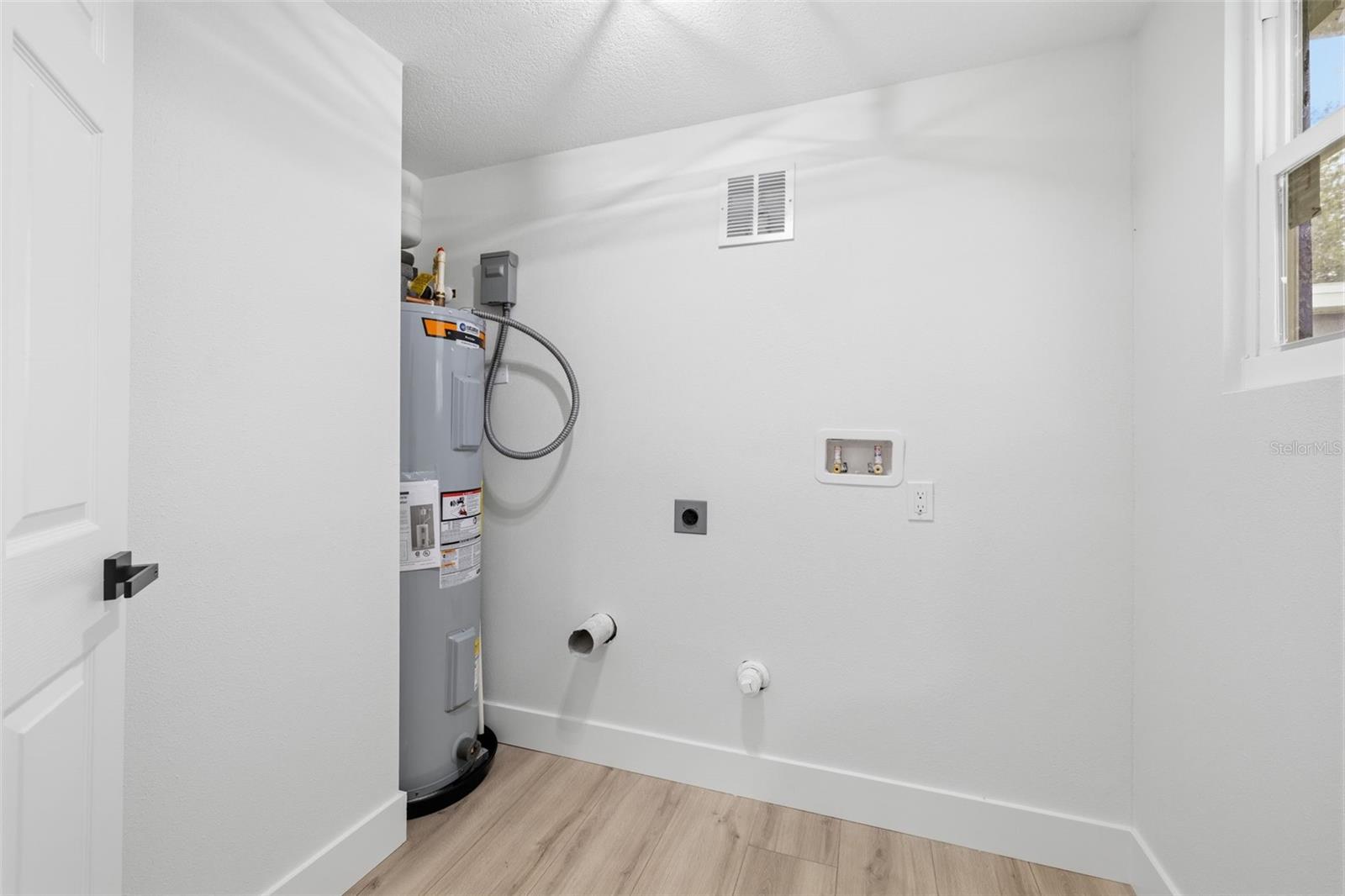 4409 W WYOMING AVE — photo 21
