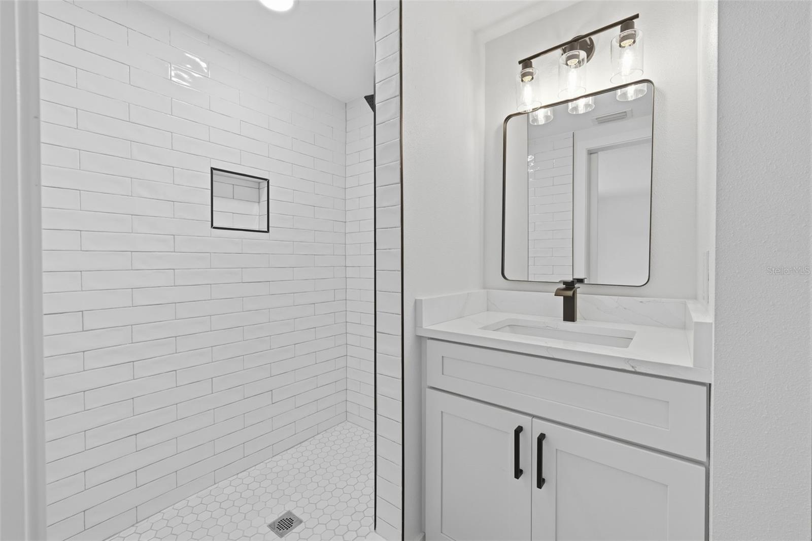 4409 W WYOMING AVE — photo 14