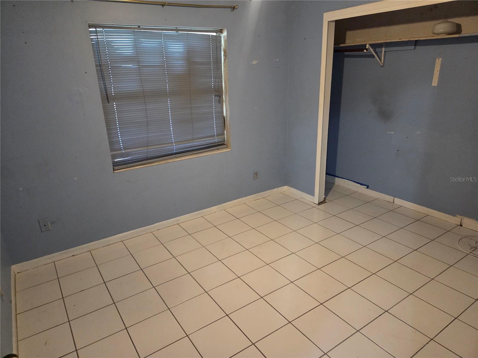 907 CUTLER DR — photo 12