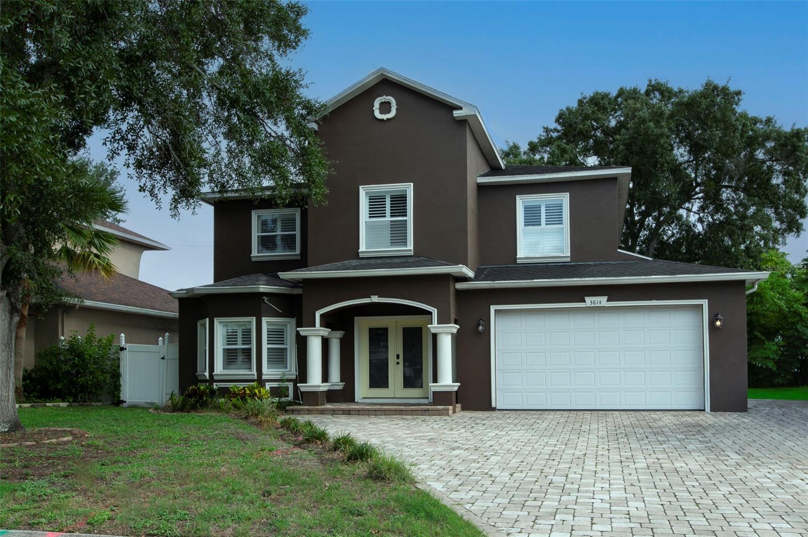 3814 W EL PRADO BLVD — photo 2
