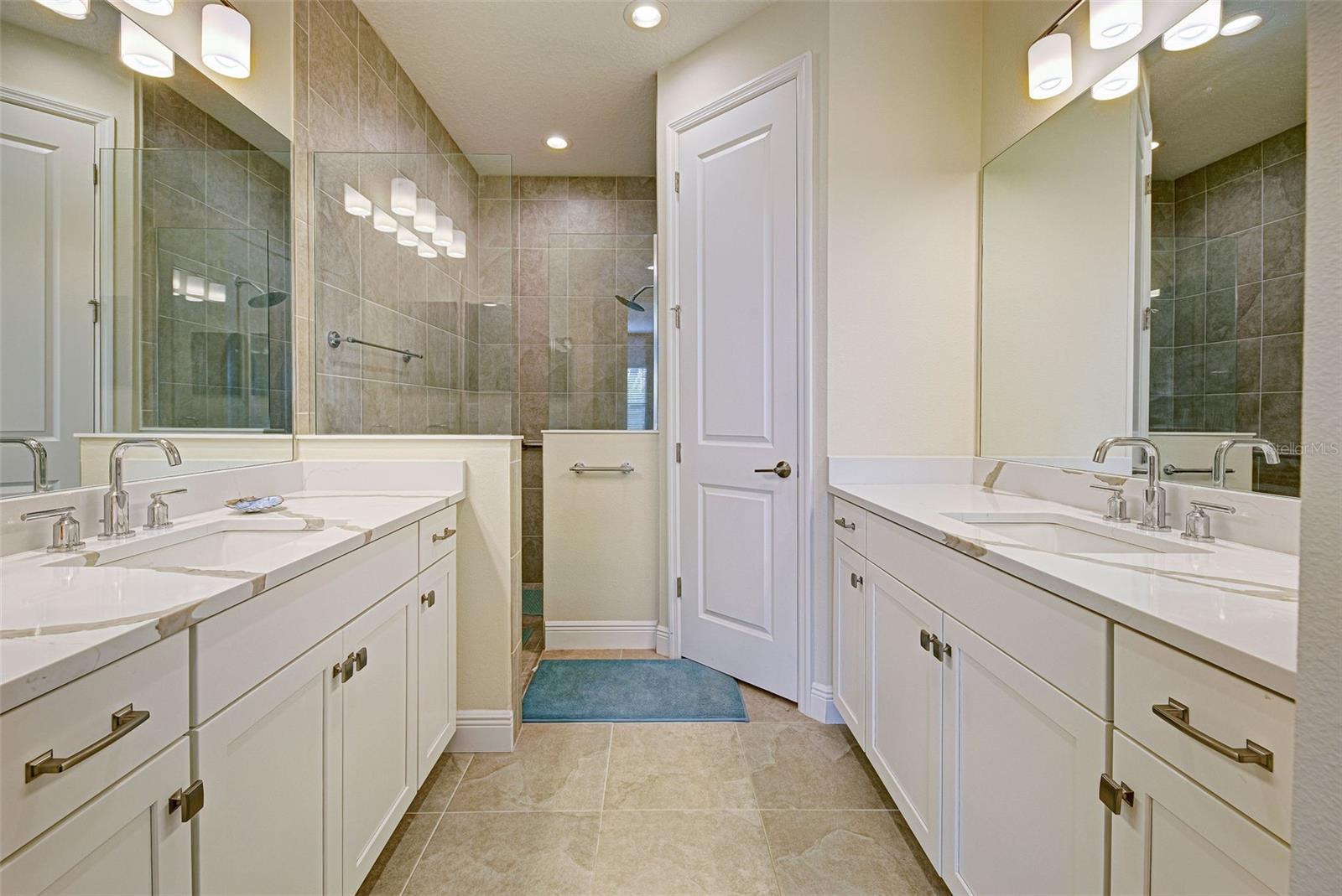 233 PALIDORO CIR — photo 42