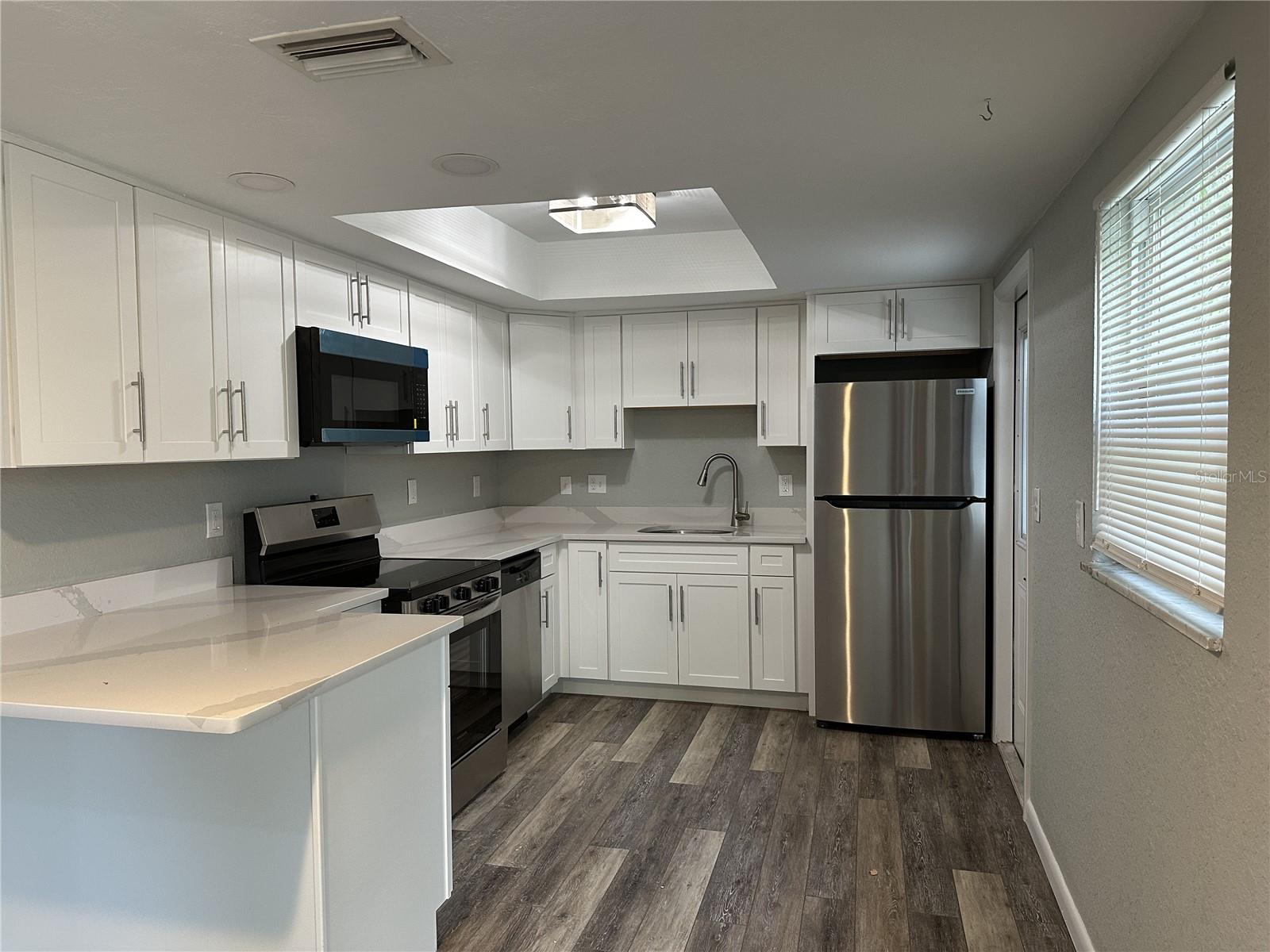 37 144TH AVE — photo 30