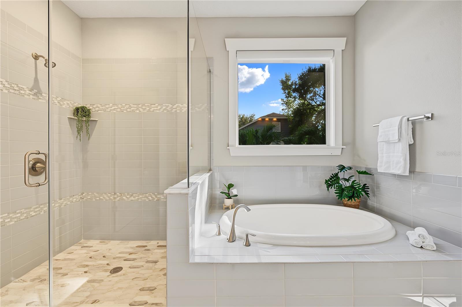 3010 W SAN ISIDRO ST — photo 24