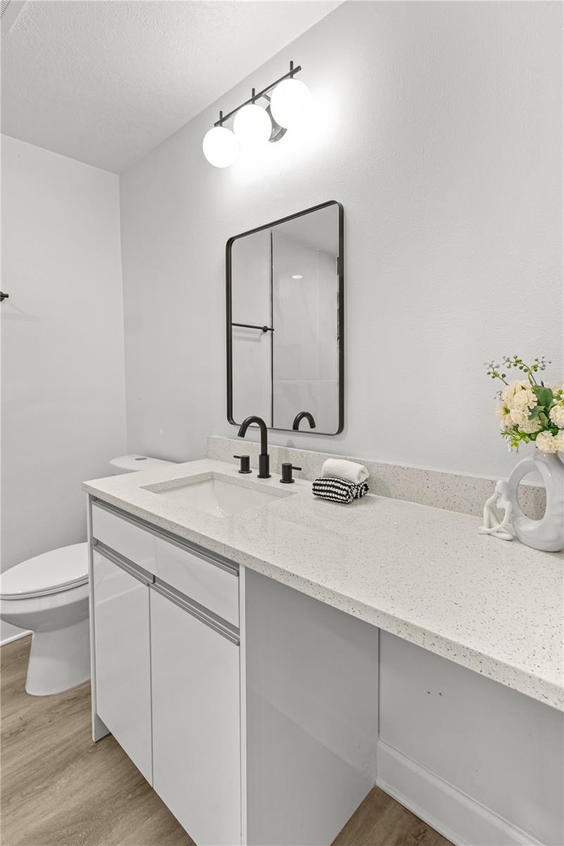 2917 W CLIFTON ST — photo 23