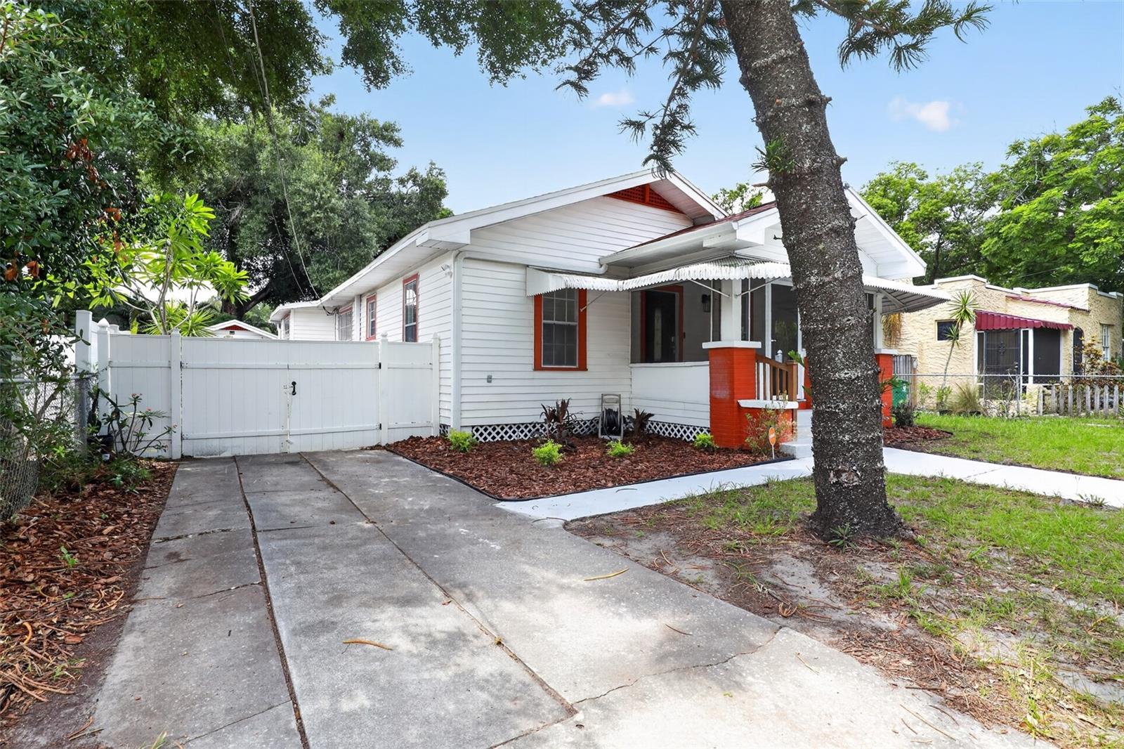 813 E NEW ORLEANS AVE — photo 19