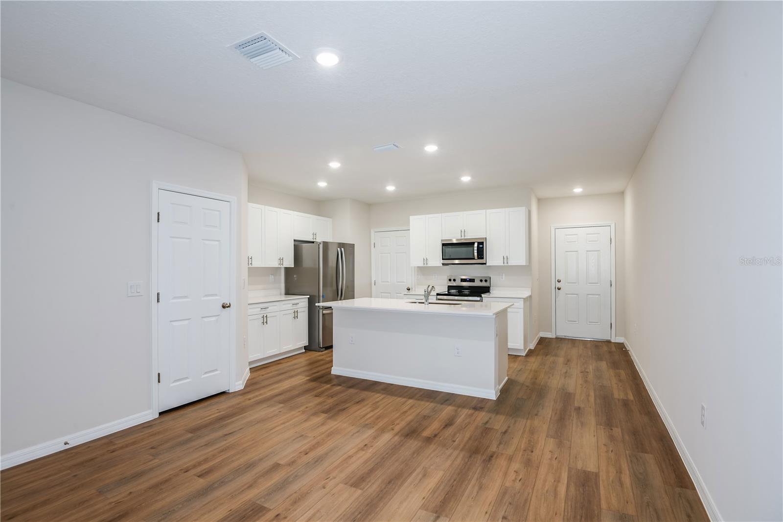 9872 PELICAN COAST DR — photo 9