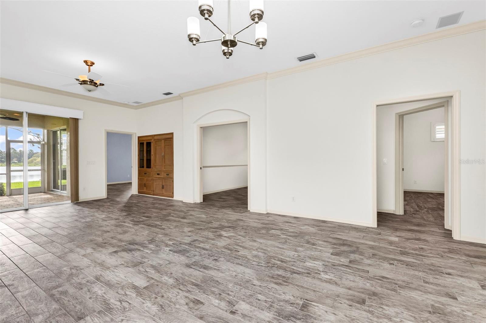 834 MONTROSE DR #9 — photo 15