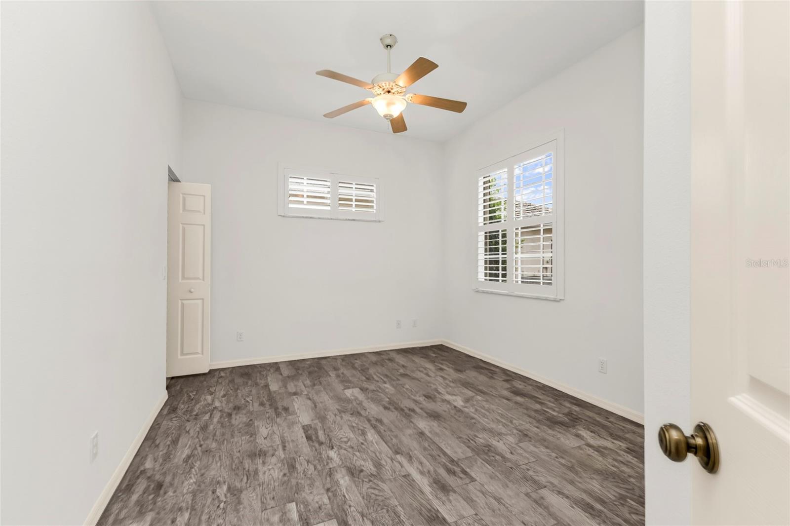 834 MONTROSE DR #9 — photo 16