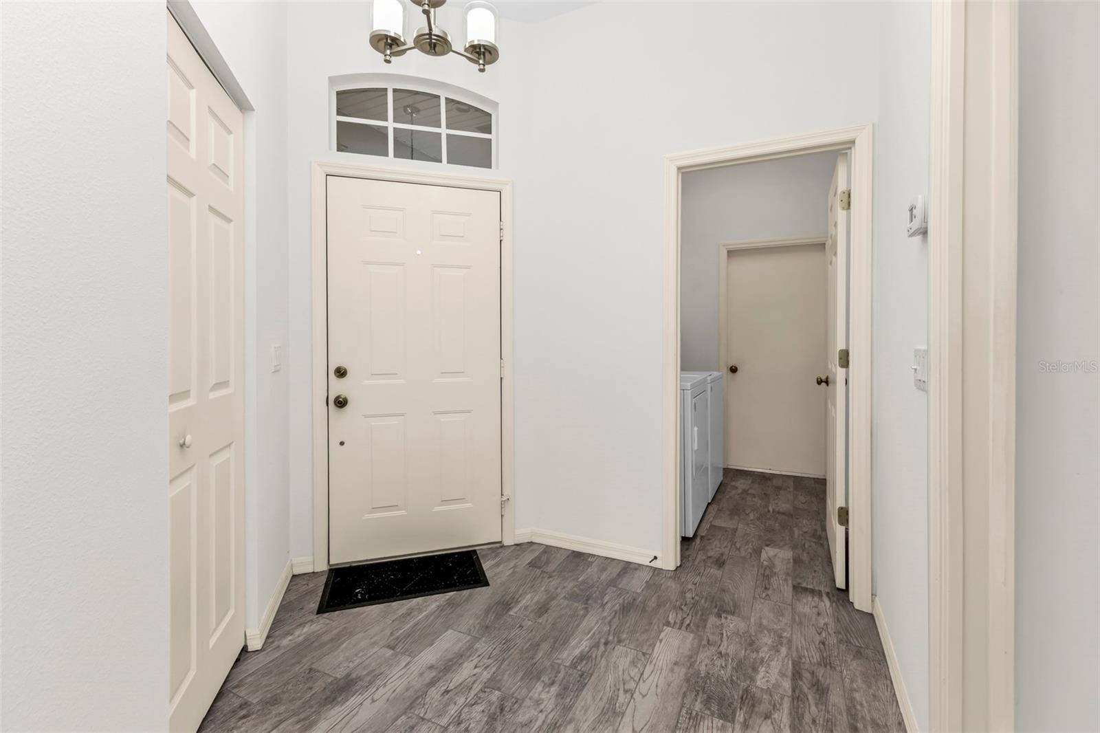 834 MONTROSE DR #9 — photo 6