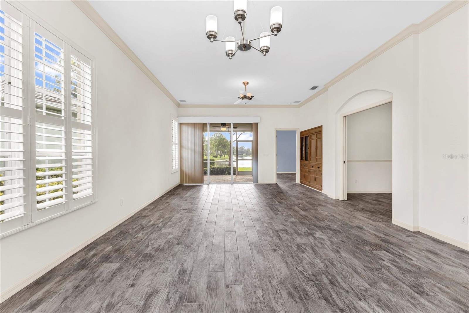 834 MONTROSE DR #9 — photo 14