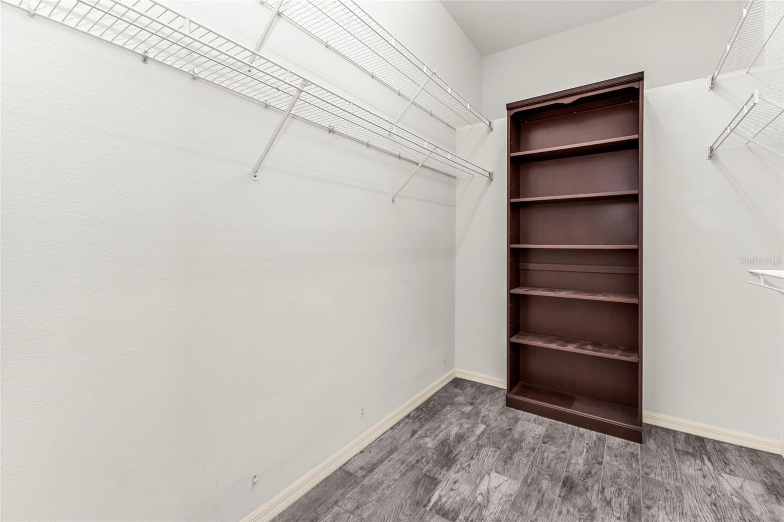 834 MONTROSE DR #9 — photo 30