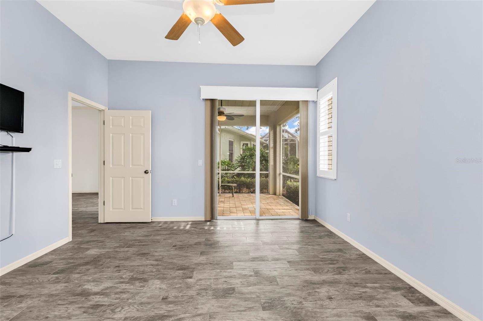 834 MONTROSE DR #9 — photo 25
