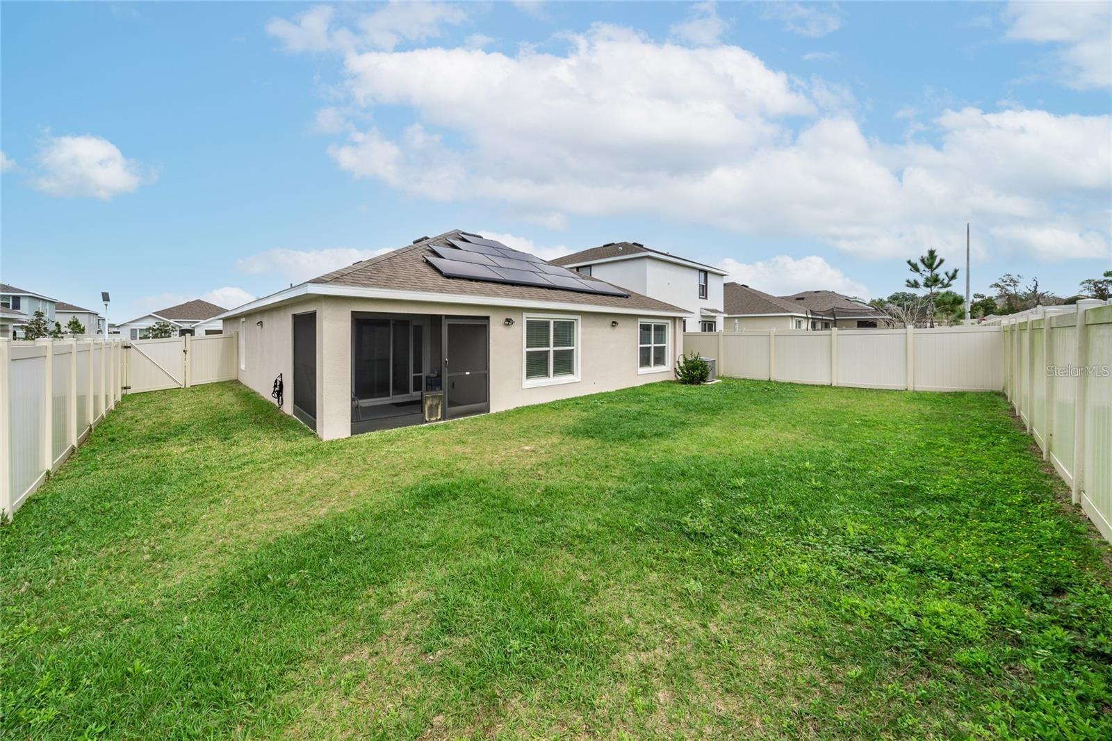 7590 BROAD POINTE DR — photo 15