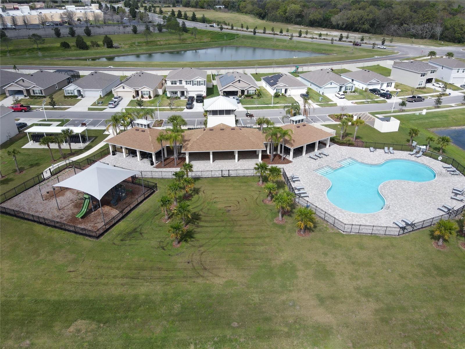 7590 BROAD POINTE DR — photo 30