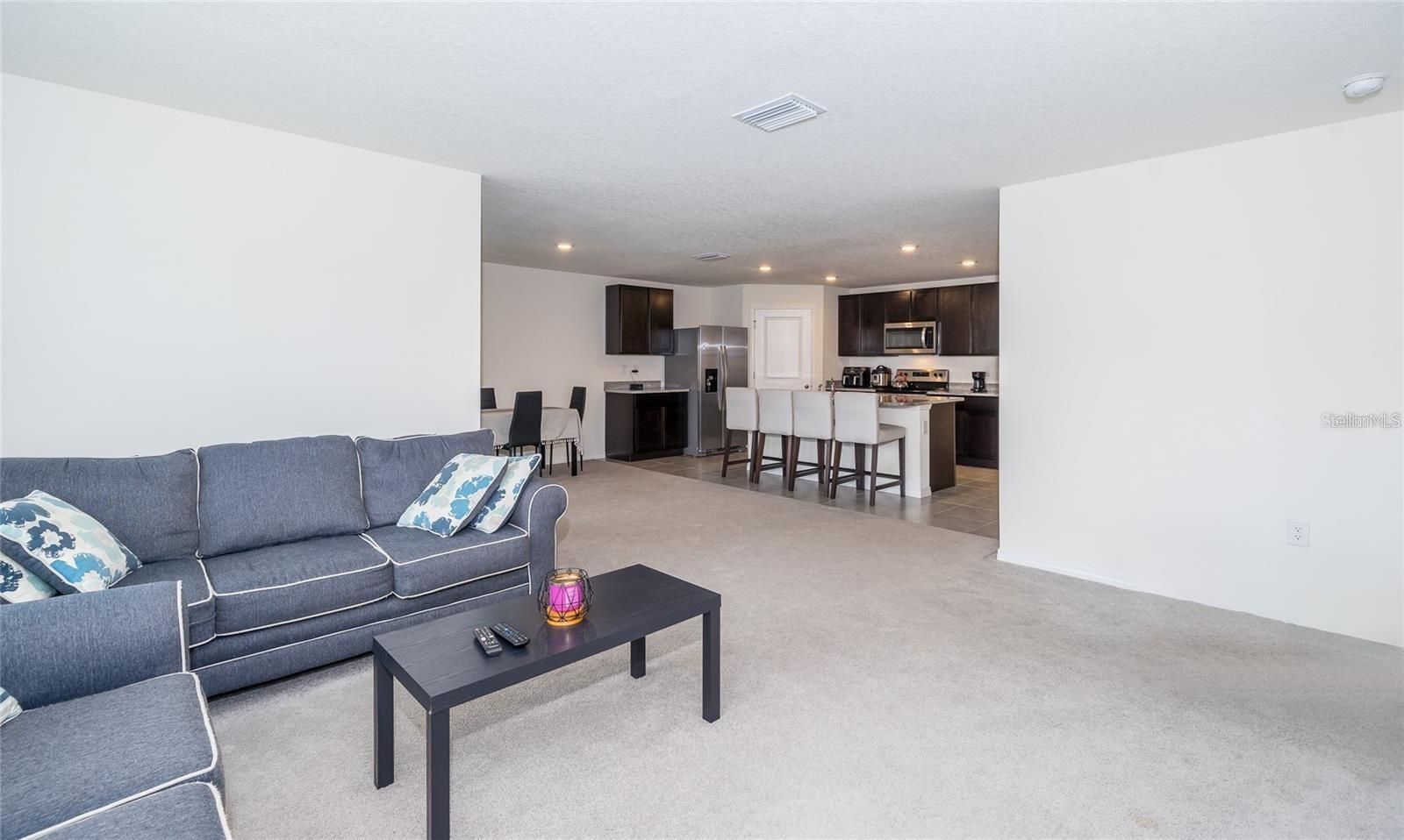 7590 BROAD POINTE DR — photo 10